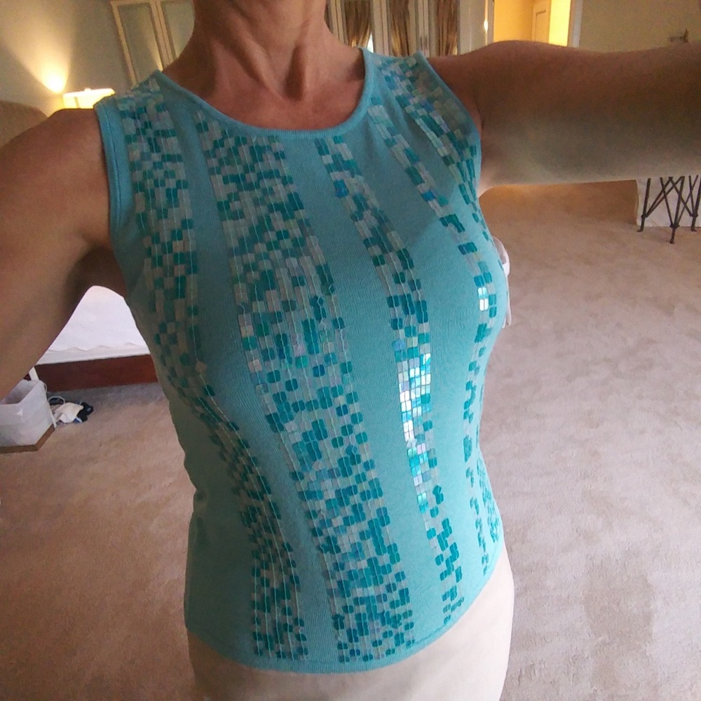 Aqua blue sequin Top - Picture 2 of 6